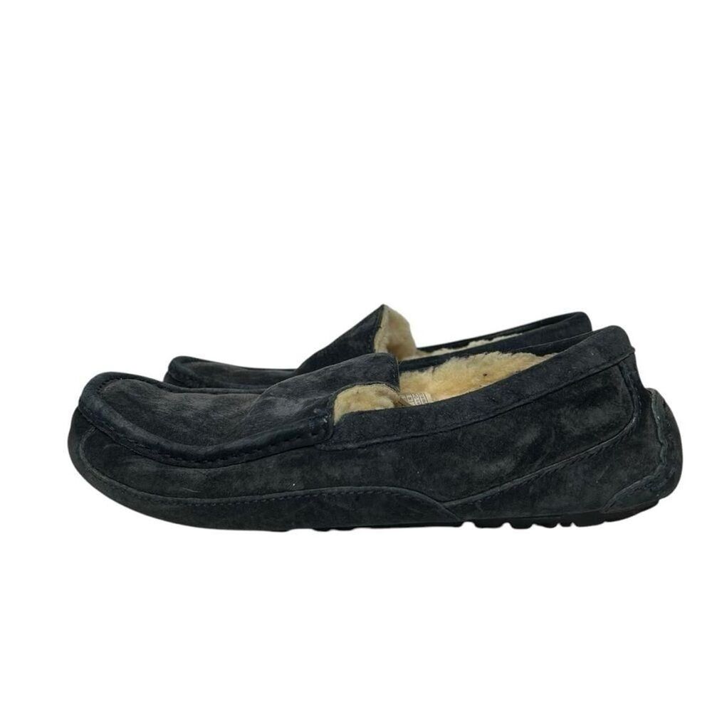Ugg Men's grey shearling Slippers mens 9